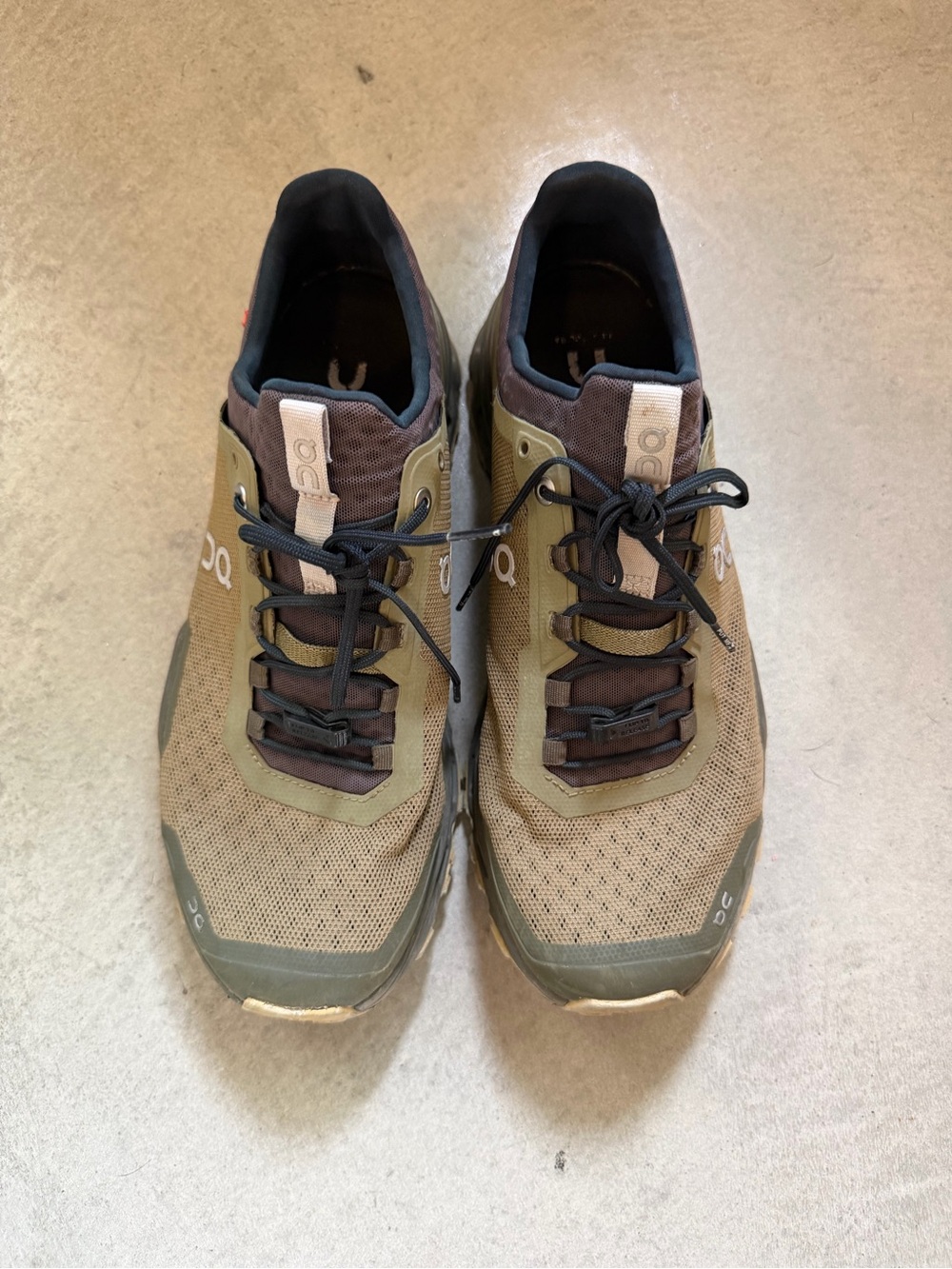 Men’s 8.5 US On Running Men's Trainers in Olive and Brown with Black Accents